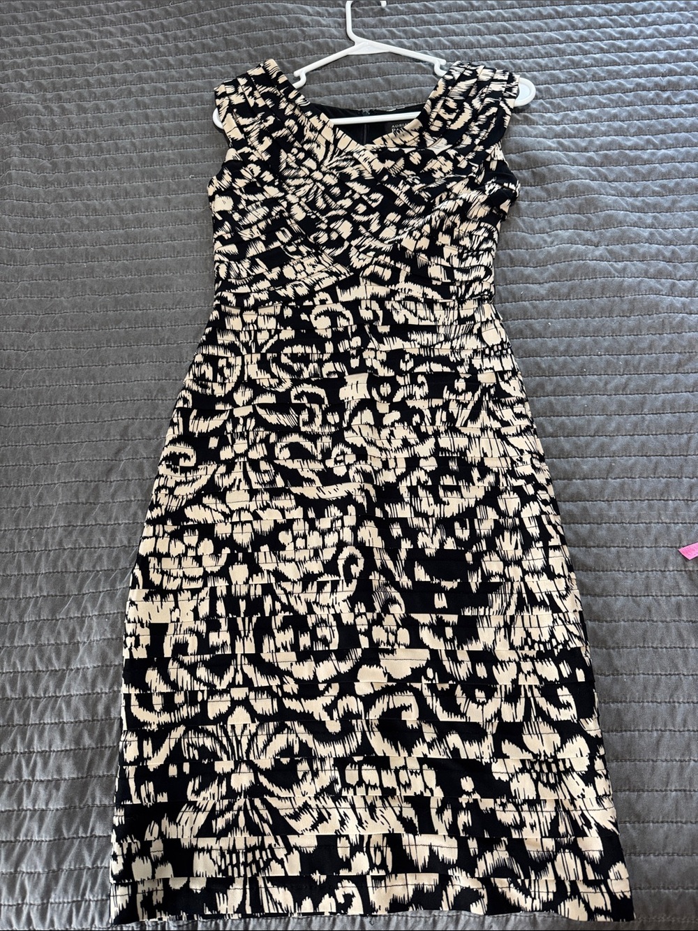 Adrianna Papell midi dress size 4